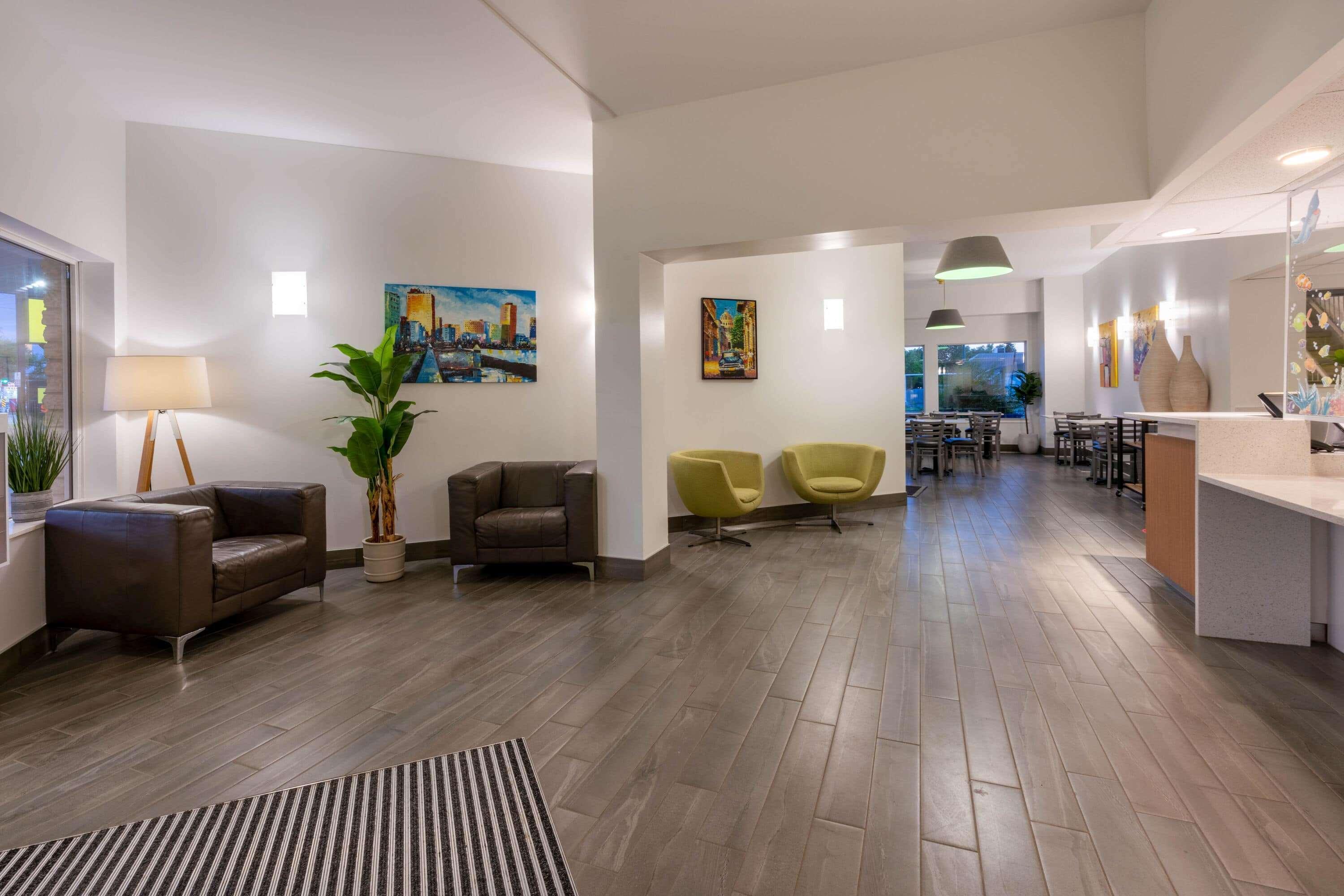 Super 8 By Wyndham Winnipeg West المظهر الخارجي الصورة