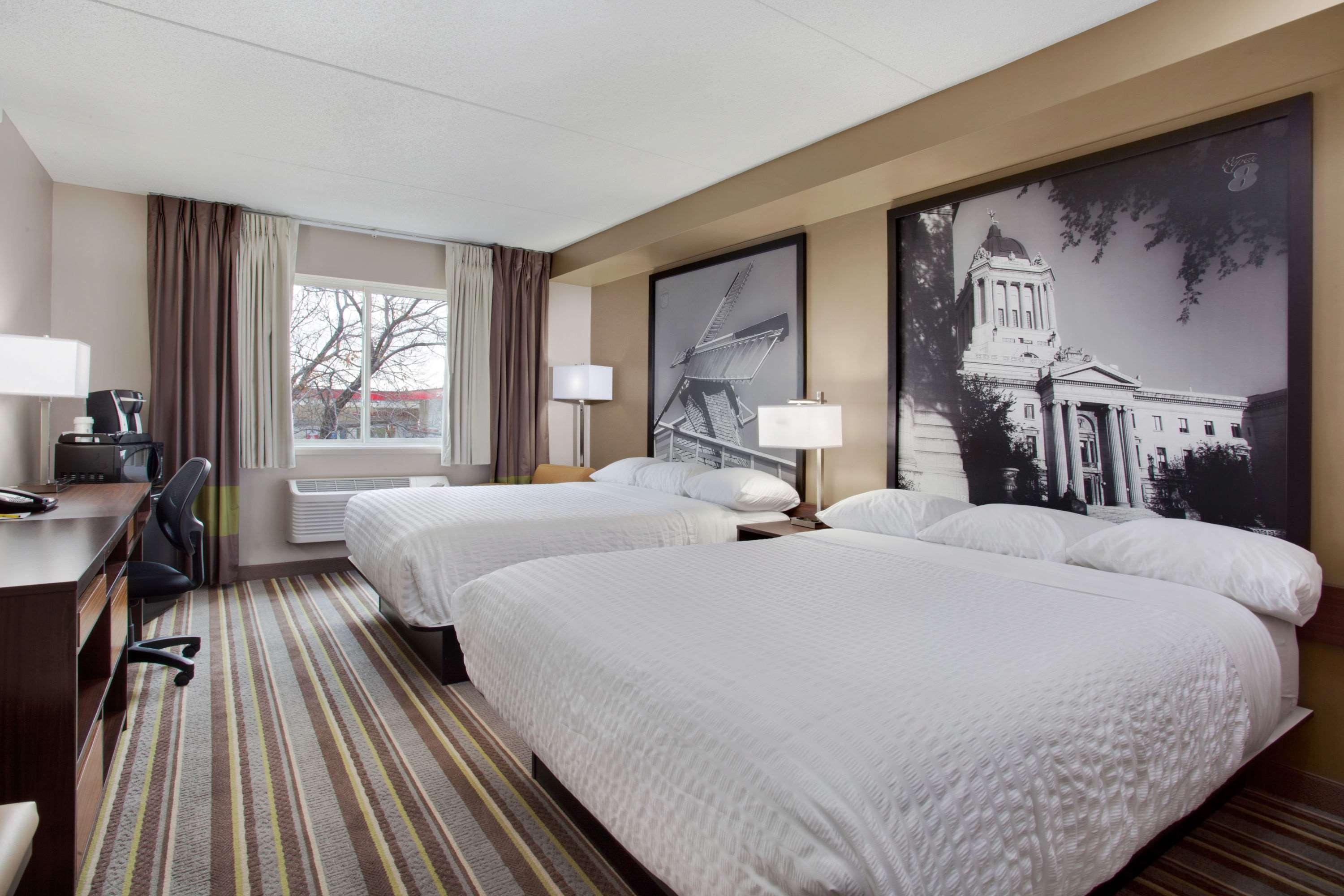 Super 8 By Wyndham Winnipeg West المظهر الخارجي الصورة